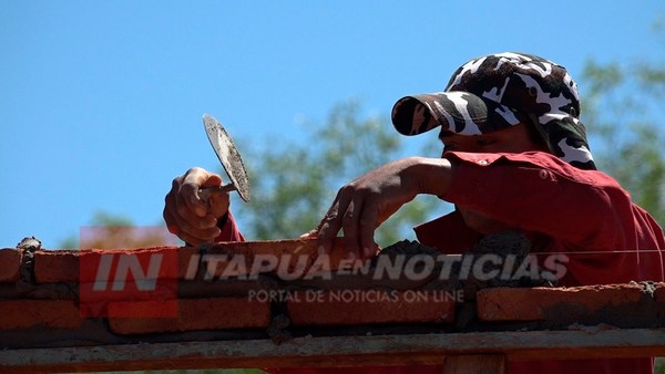 DIRECTORA DE TRABAJO SALUDA A TRABAJADORES EN SU DÍA.