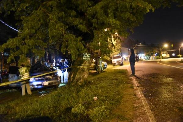 Tres jóvenes mueren tras choque automovilístico - ADN Paraguayo