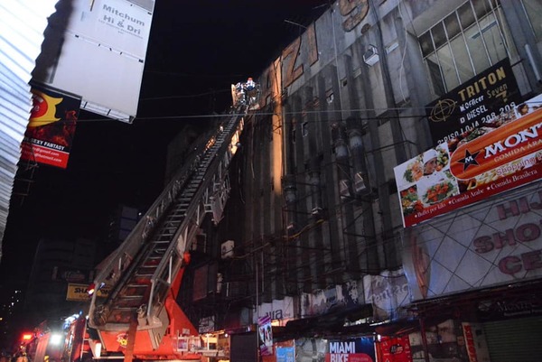 Clausuran Shopping Hijazi, que se incendió dos veces en menos de cuatro meses - ADN Paraguayo