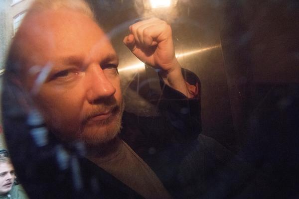 La Justifica británica condena a Assange a casi un año de prisión | .::Agencia IP::.