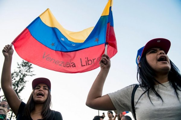 Venezolanos vuelven a las calles hoy | Paraguay en Noticias 
