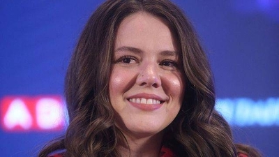 HOY / La vocalista de Jesse & Joy revela sexo del bebé y habla de su esposa