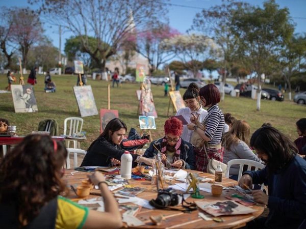 Escuela Kunumi Arete realiza su feria de otoño