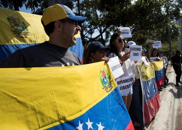 Al menos 15 menores heridos en las protestas en Venezuela, según Unicef | Paraguay en Noticias 