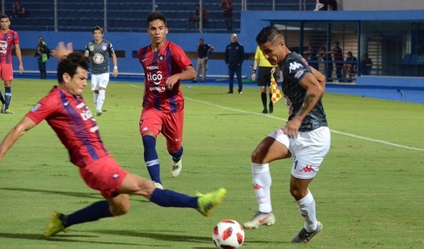 Cerro Porteño iguala con un gol que no fue