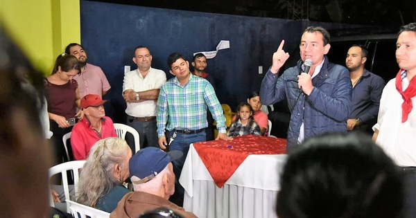 Partido Colorado cierra campaña con tradicional caravana