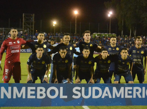 Sol de América avanza en la Sudamericana gracias a los penales