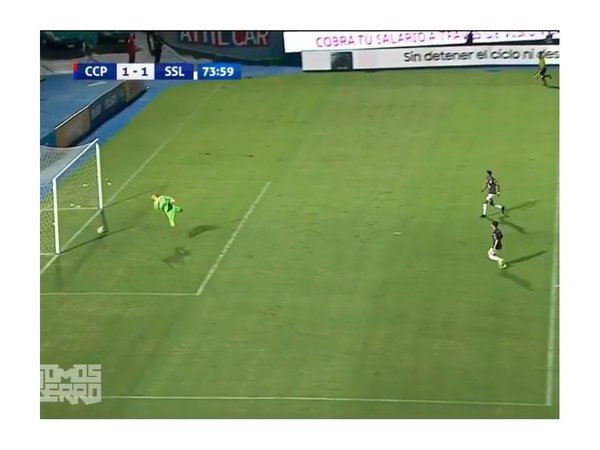 El bochorno del año: picó afuera pero...GOL