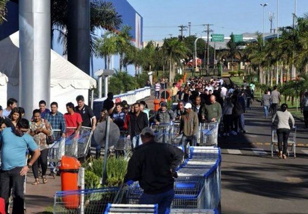 Comerciantes preocupados por los free shops ya habilitados en Brasil - Edicion Impresa - ABC Color
