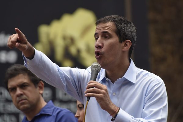 Guaidó reclama el poder en Venezuela