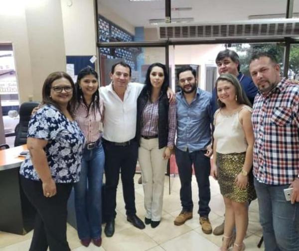 Cabañas se rodea del clan Zacarías en el tramo final de su campaña