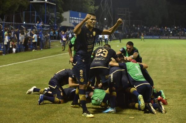 Sol de América celebra el pase a la siguiente ronda de la Sudamericana - Digital Misiones