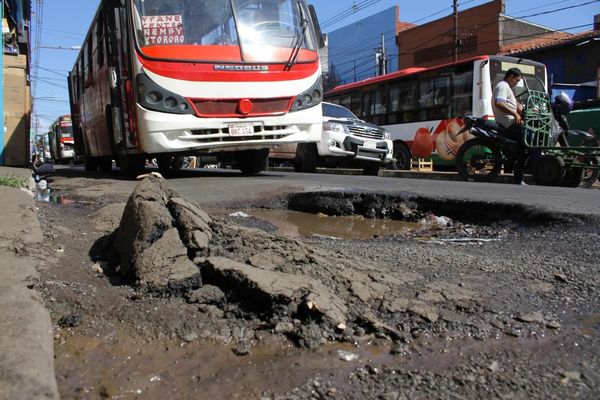 Presentarán minuta para que comuna de Asunción pague daños por baches