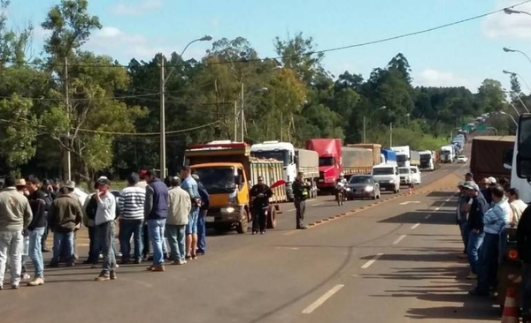 HOY / Camioneros: “Estamos a punto de una explosión social"