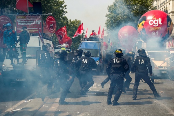 Tensión en París durante las manifestaciones del 1 de mayo - ADN Paraguayo