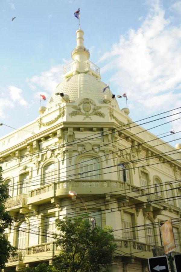 Empresarios insistirán a Abdo que cumpla promesa de no subir impuestos | Paraguay en Noticias