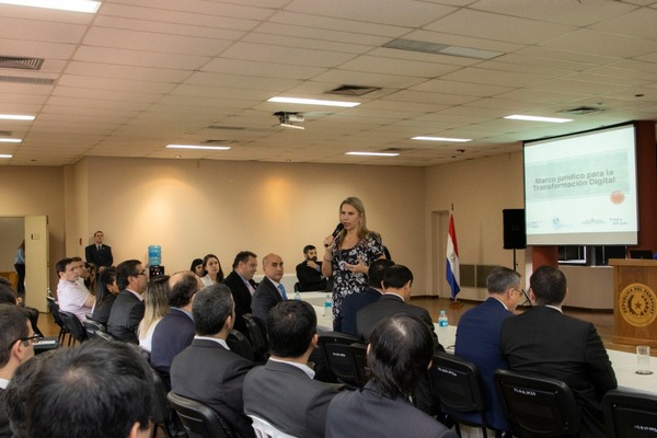 Presentan proyecto para transacciones electrónicas - .::RADIO NACIONAL::.
