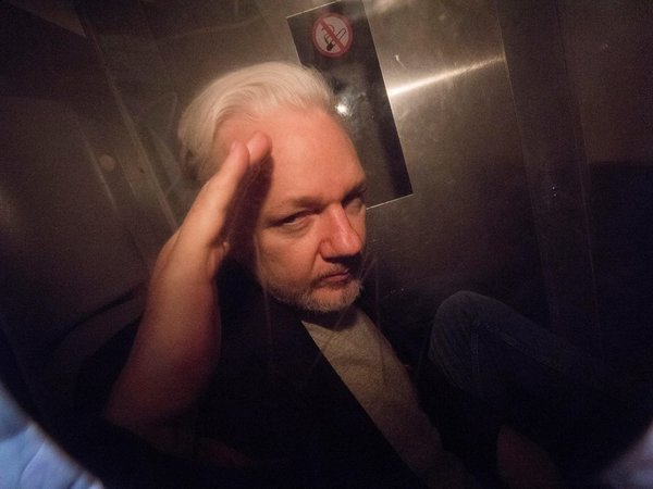 Julian Assange rechaza ante la Corte su extradición a EEUU