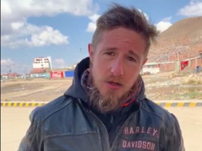 Se negaron a cargarle combustible a Rogelio Ortúzar en Bolivia