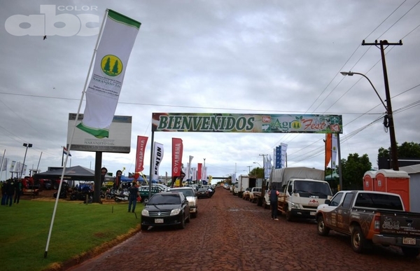Agrofest brilló pese a la lluvia - Edicion Impresa - ABC Color