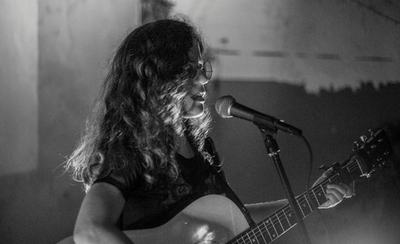 HOY / Stefy Ramírez brindará un concierto este jueves en "El Juande"