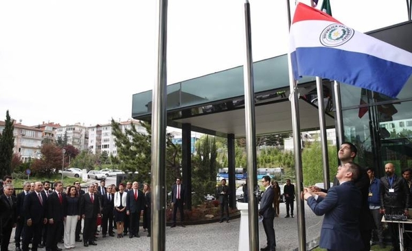 HOY / Aún con diferencias radicales sobre Venezuela, embajada en Turquía ya está en acción