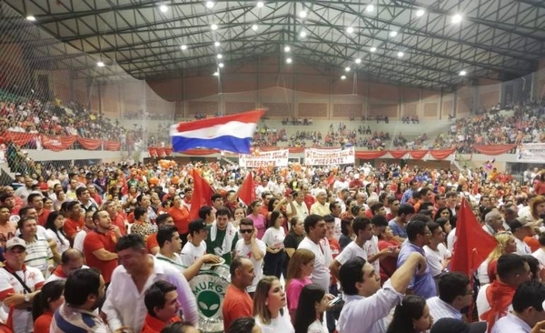 HOY / Cabañas cierra su campaña y promete escribir la historia "más rica" de Ciudad del Este