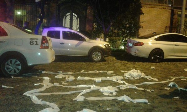 Escrache a Harrison | Paraguay en Noticias