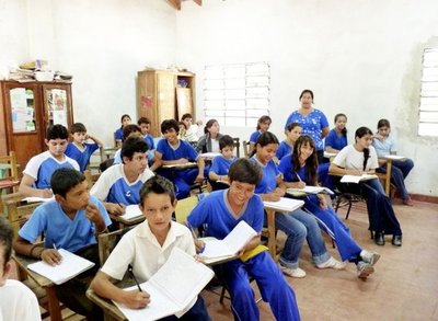 Se unen para disminuir la deserción escolar - Edicion Impresa - ABC Color