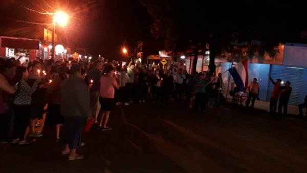 Piden a autoridades que busquen a joven desaparecido | Paraguay en Noticias