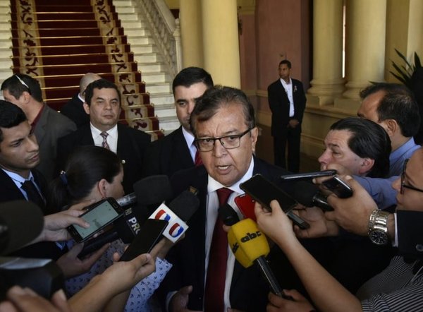 Nicanor, en desacuerdo con ley de paridad | Paraguay en Noticias