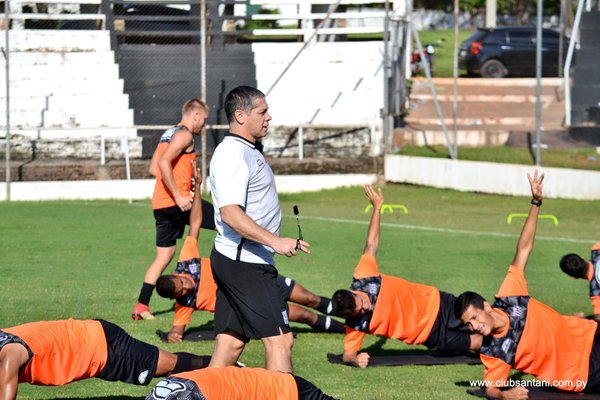 Deportivo Santaní enfrenta mañana a Olimpia