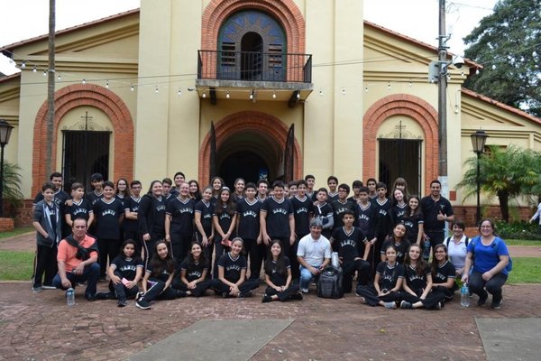 Estudiantes de Fernando de gira por San Juan | Paraguay en Noticias 