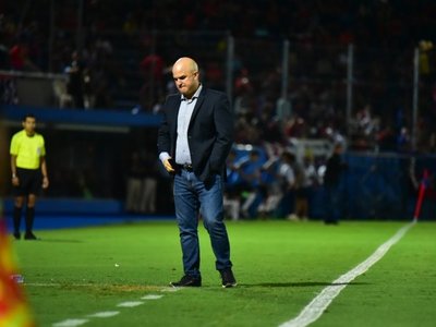 Cerro afronta con rotaciones su "misión imposible" en el torneo