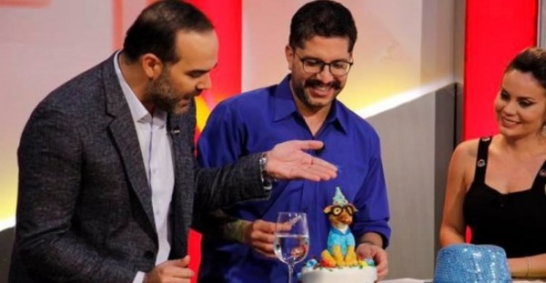 El Periodista Arturito Villasanti Cumplió Años Y Así Lo Sorprendieron