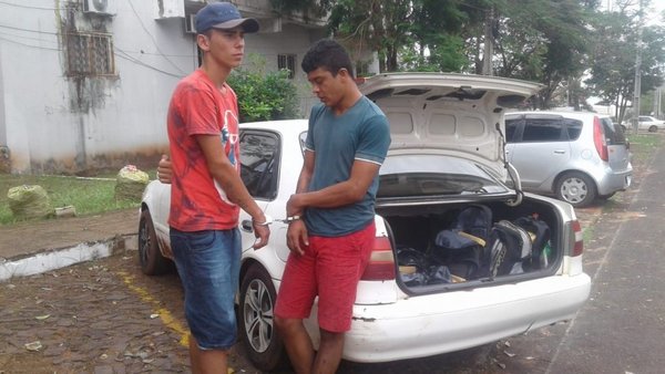 Incautan 30 kilos de marihuana y detienen a tres personas - Nacionales - ABC Color