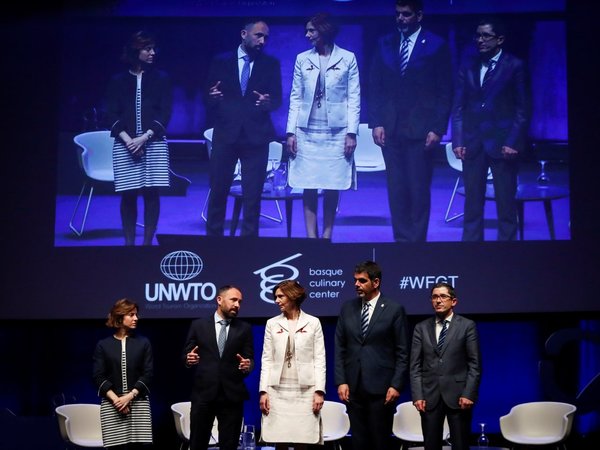 Aplicación de menús multilingües gana premio de startup de la OMT