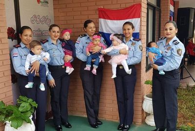 Mujeres Policías podrán amamantar a sus bebés en la Academia