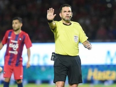 El Comité carga toda la tinta sobre los árbitros