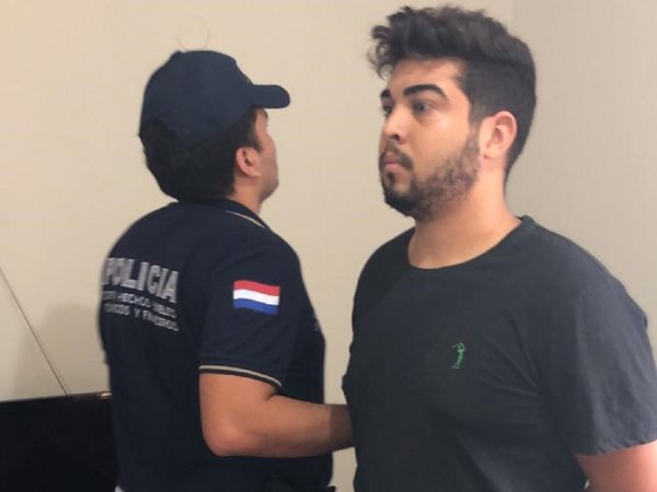 CDE: Cae estudiante brasileño con tarjetas clonadas