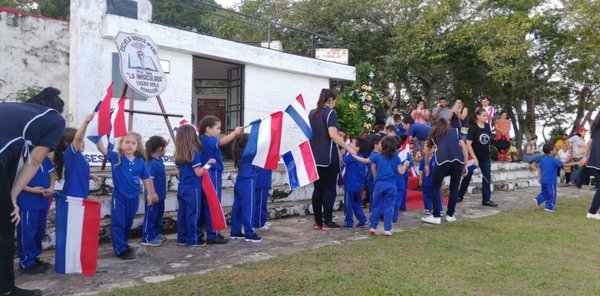 Niños realizaron un campamento histórico en Acosta Ñu - Nacionales - ABC Color