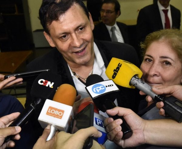 Un burdo blanqueo de hecho a Víctor Bogado - Edicion Impresa - ABC Color