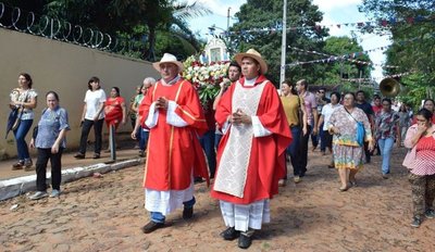 Recordaron la “exaltación de la cruz” - Edicion Impresa - ABC Color