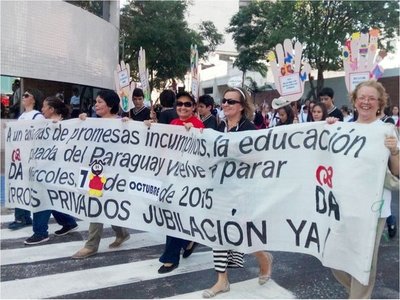 Hace 8 años, casi 170 profesores de colegios privados esperan la pensión
