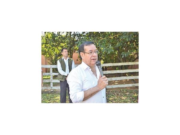 Cuevas asegura que como zapatero ganaba más plata
