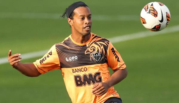 Ronaldinho será el invitado estrella - ADN Paraguayo
