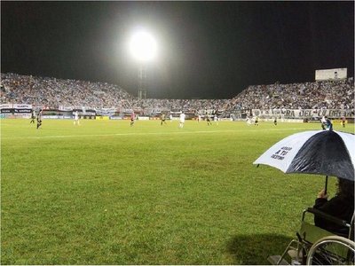 A estadio lleno y con extraordinaria recaudación para Santaní