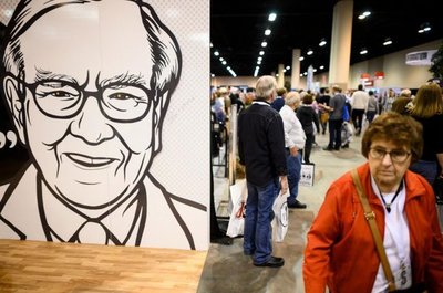 Ricos y admiradores celebran al multimillonario Warren Buffet - Internacionales - ABC Color