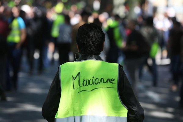 Baja movilización de “chalecos amarillos” en 25º sábado de protestas - Internacionales - ABC Color