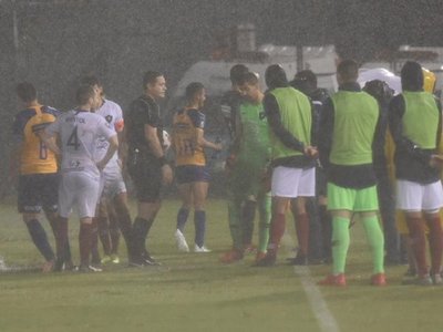 Suspendido el juego entre Luqueño y Cerro Porteño